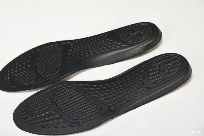 2023) Pirate Black Adidas (2022 Yeezy 350 Boost BB5350 0617